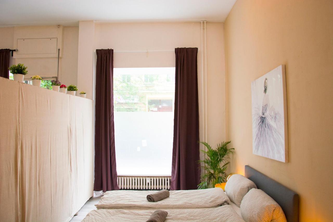 Moabit Family Apartment Berlin Exteriör bild