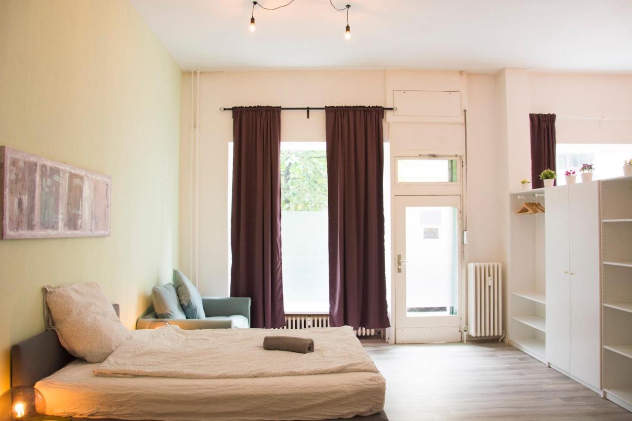 Moabit Family Apartment Berlin Exteriör bild